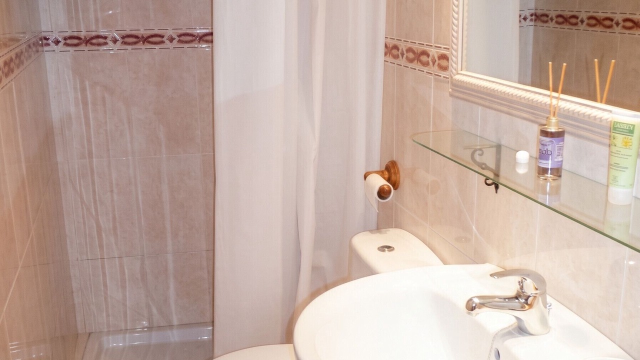 Photo of Bathroom in Ores