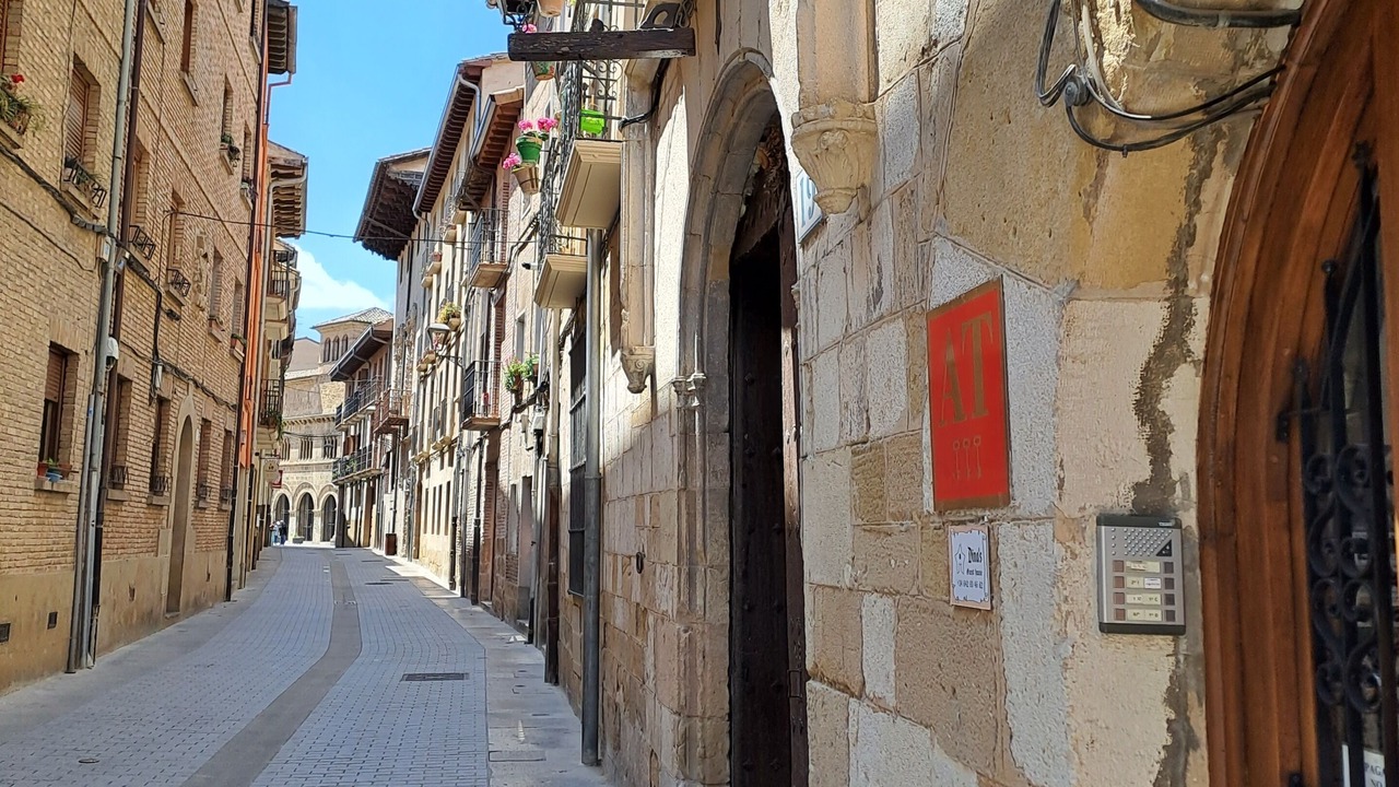 Photo of Others in Estella