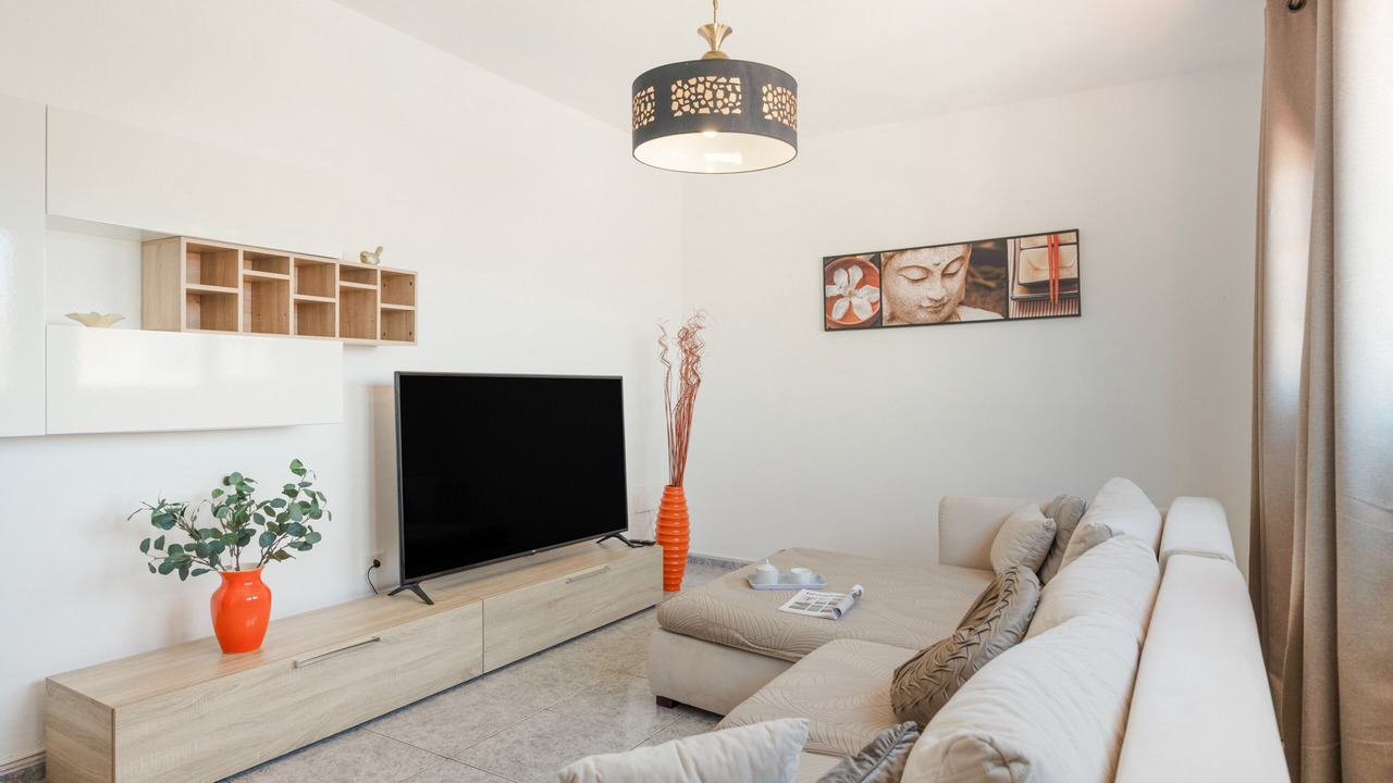 Photo of Livingroom in Uga