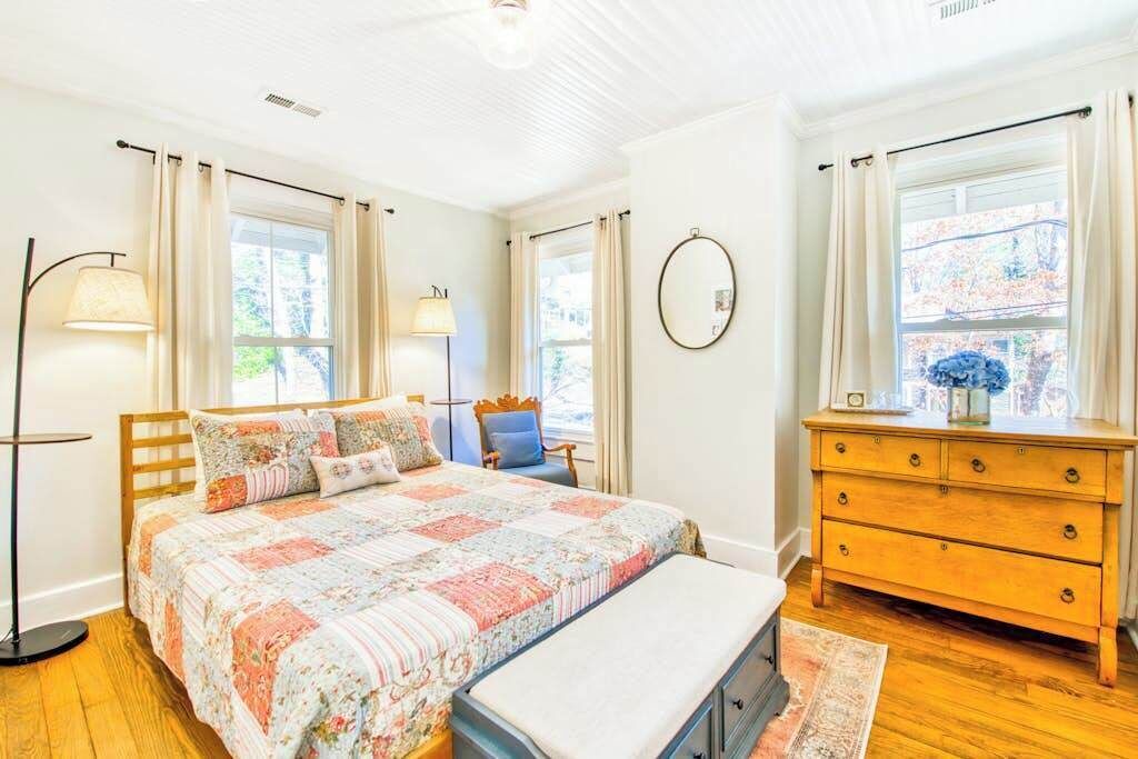 Photo of Bedroom in Montreat