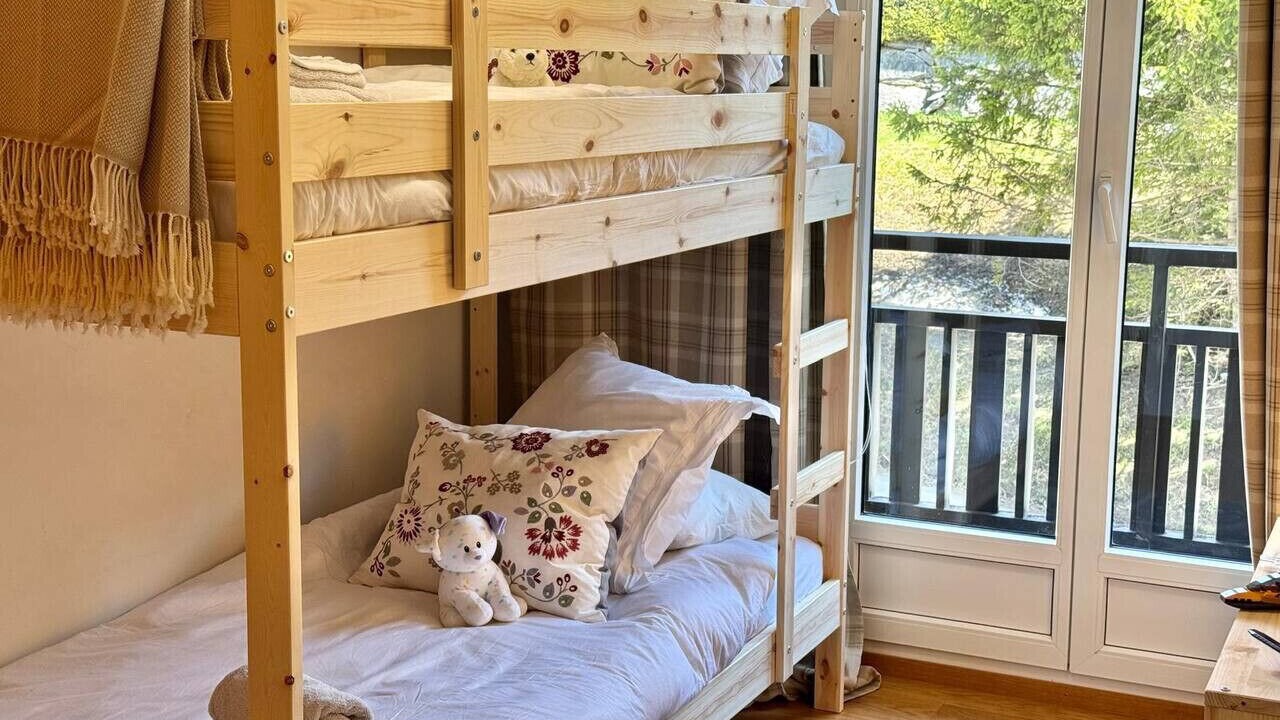 Photo of Bedroom in Lens