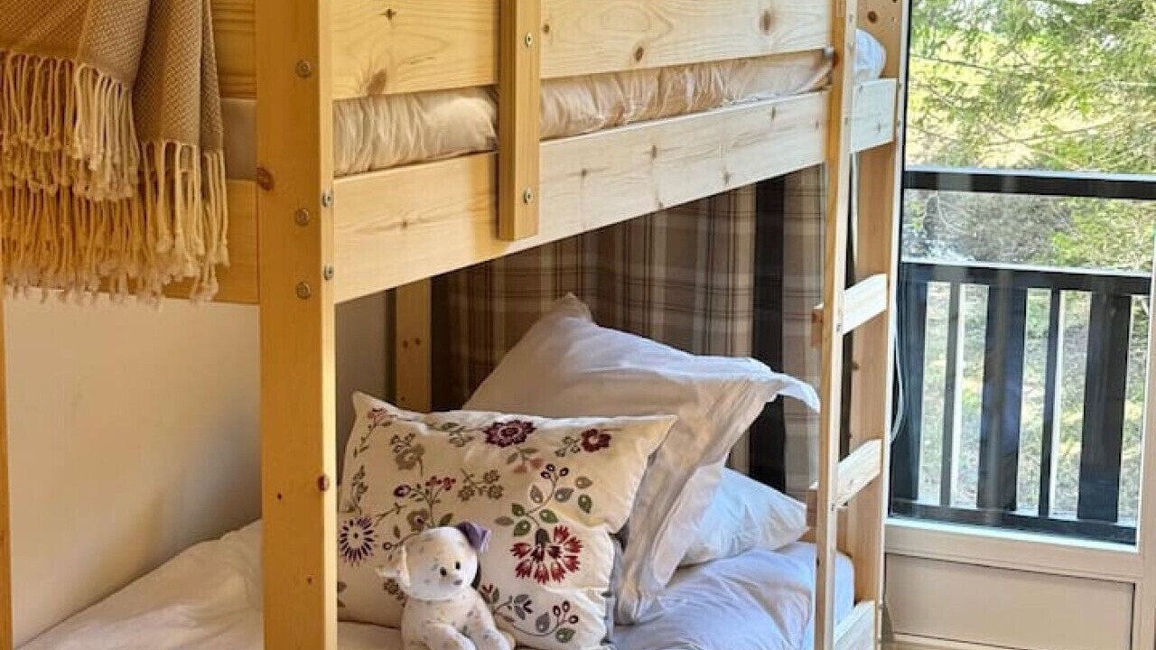 Photo of Bedroom in Lens