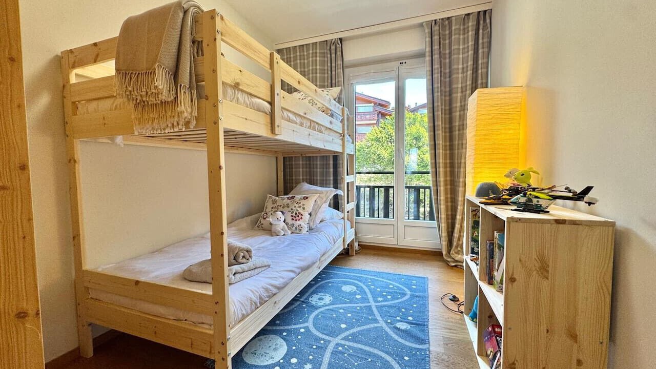 Photo of Bedroom in Lens