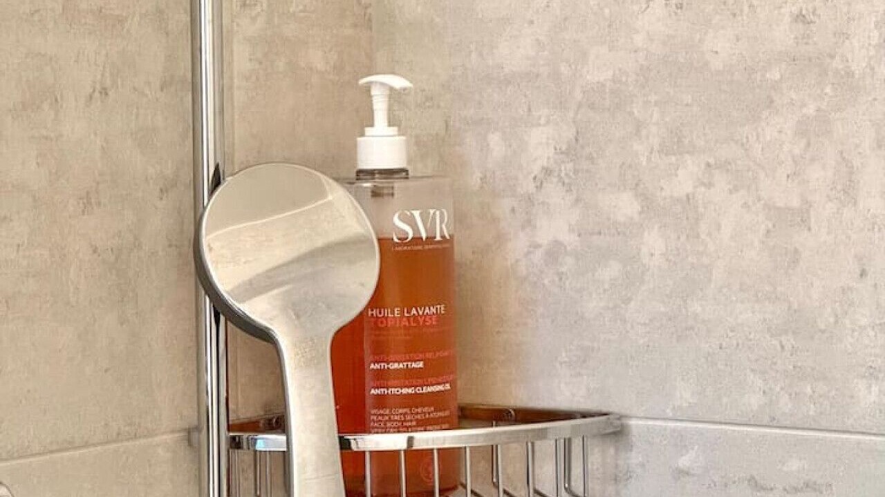 Photo of Bathroom in Lens