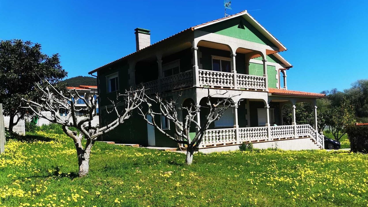Photo of Outdoor in Samieira
