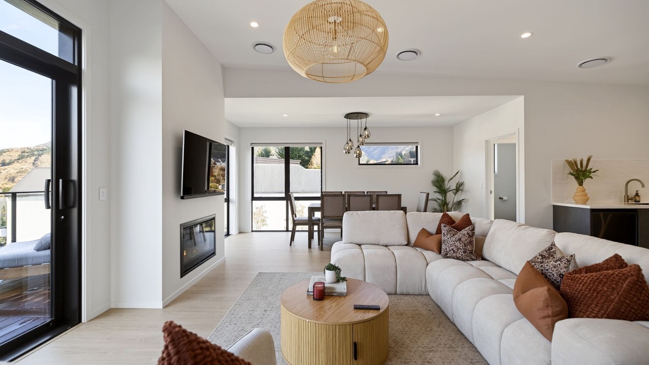 Photo of Livingroom in Arthur's Point
