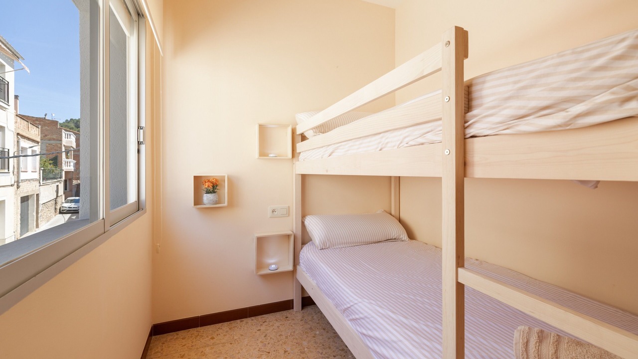 Photo of Bedroom in Tivenys