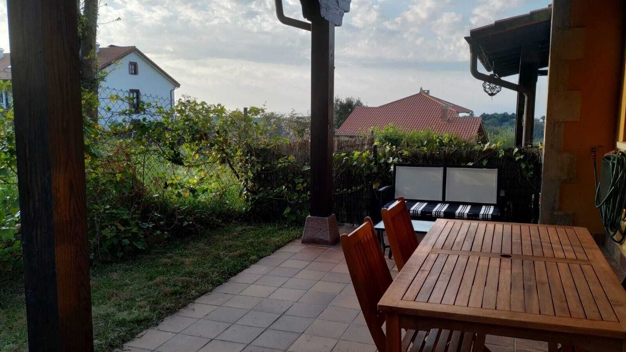 Photo of Outdoor in Pechon