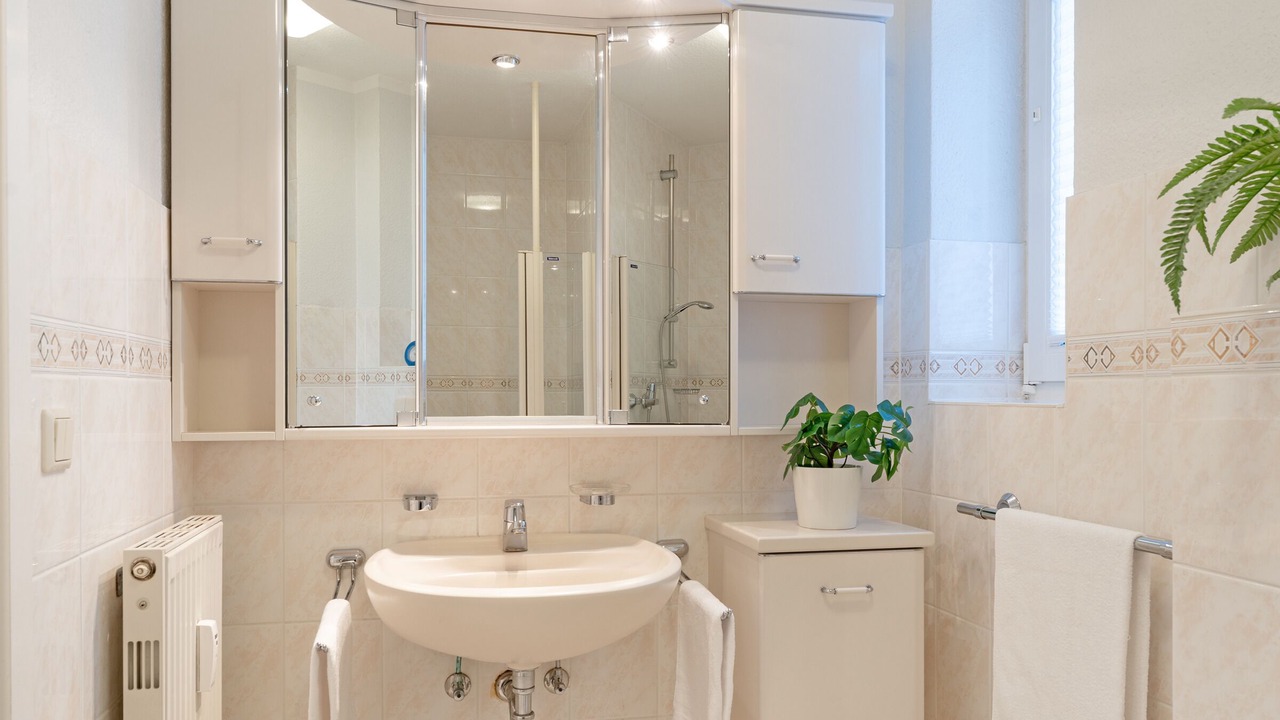 Photo of Bathroom in Neue Tiefe