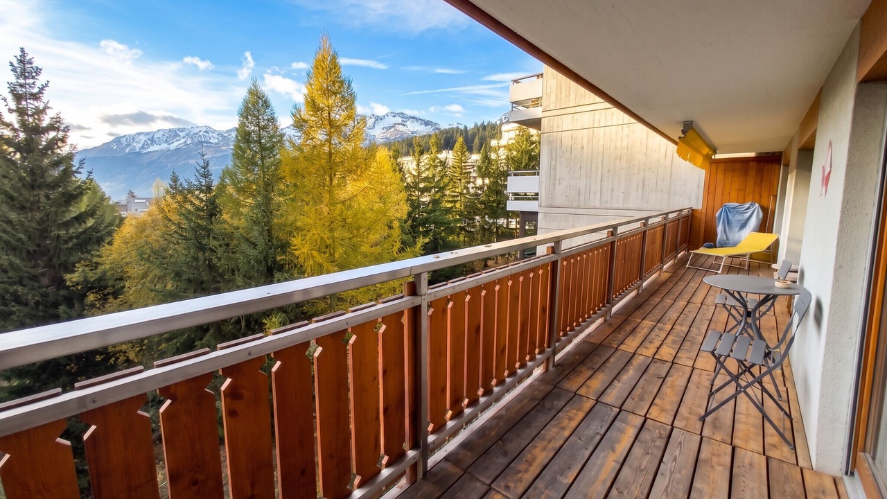 Photo of Patio Balcony in Noes