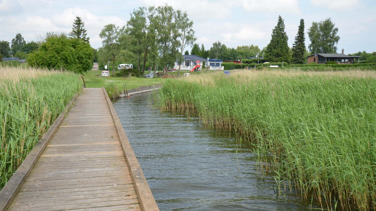 Photo of Others in Neeberg