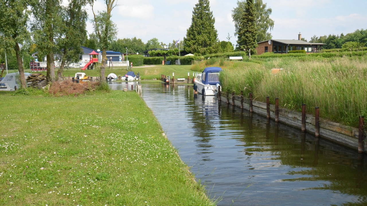 Photo of Others in Neeberg