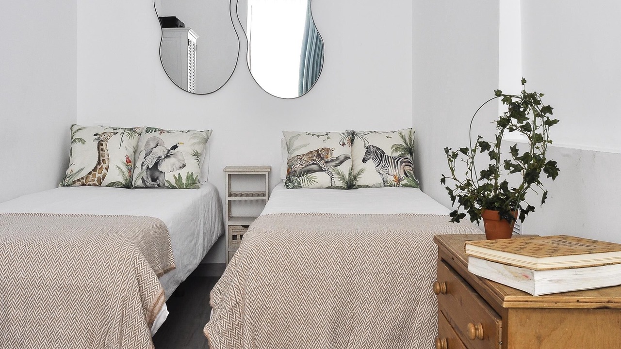 Photo of Bedroom in Golden Triangle of Art
