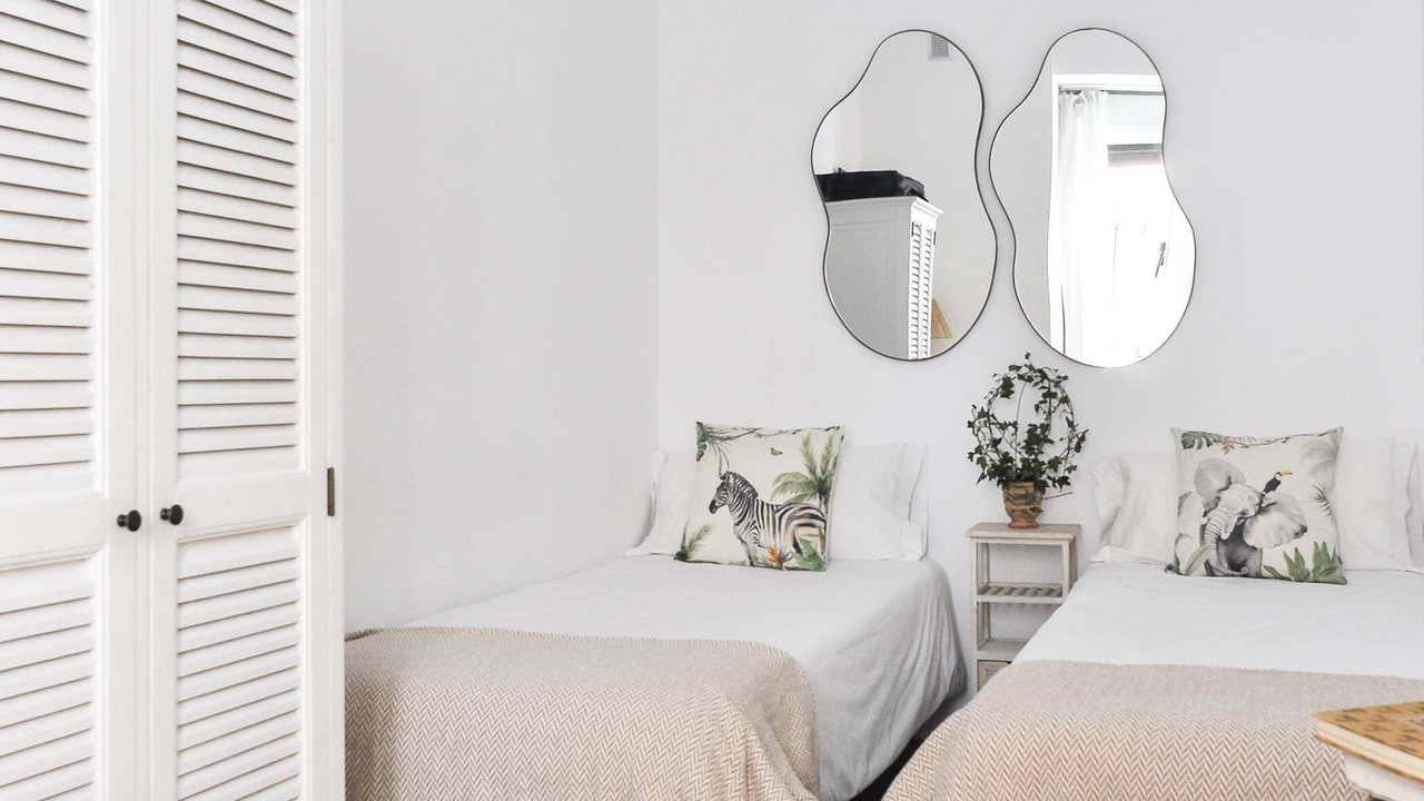 Photo of Bedroom in Golden Triangle of Art