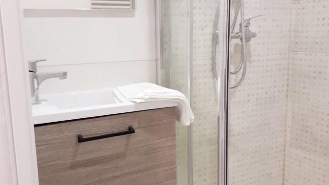 Photo of Bathroom in Logrono Historic Centre