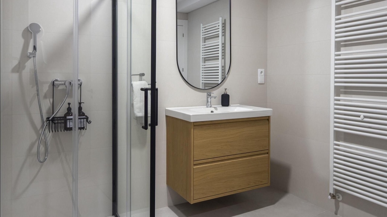 Photo of Bathroom in Logrono Historic Centre