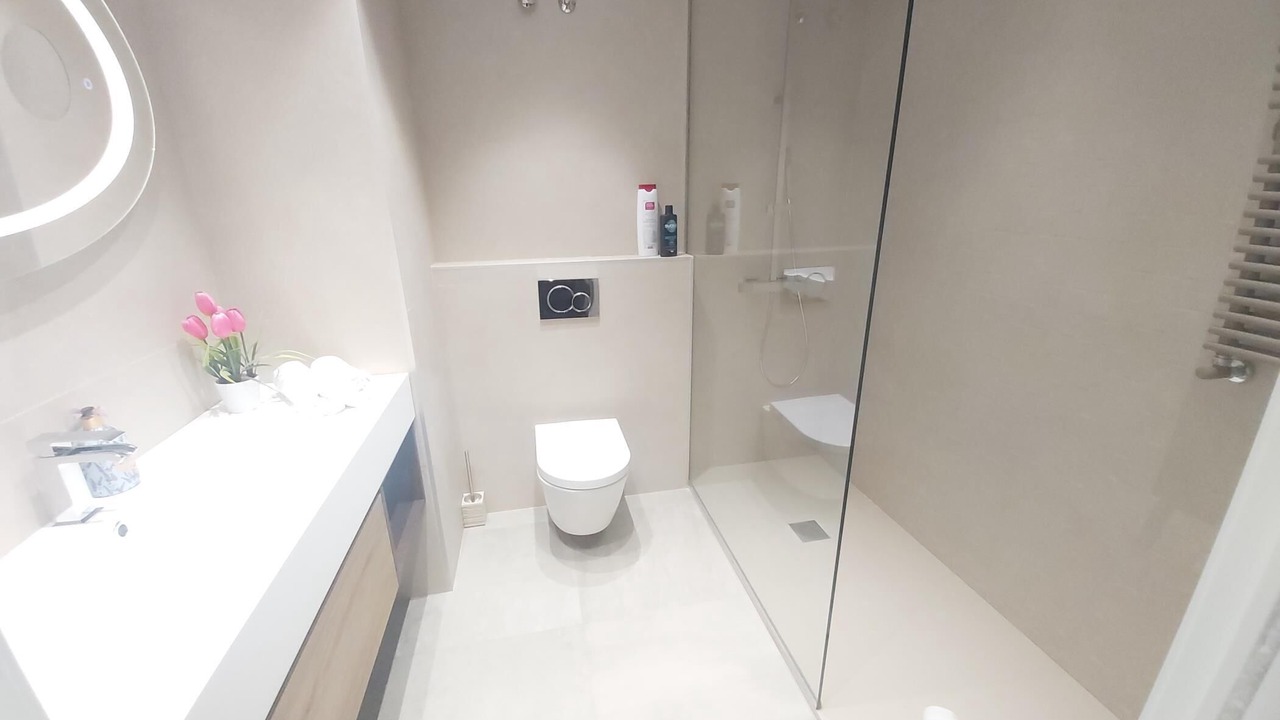Photo of Bathroom in Logrono City Centre