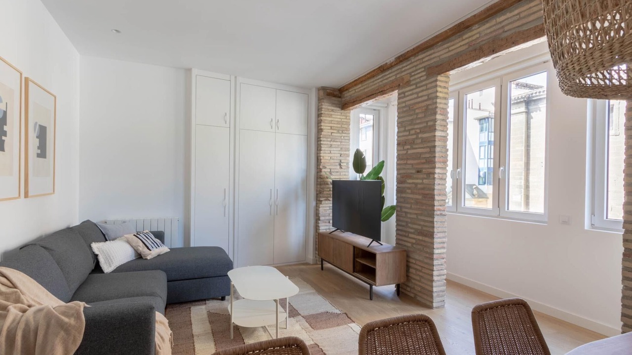 Photo of Livingroom in Logrono Historic Centre