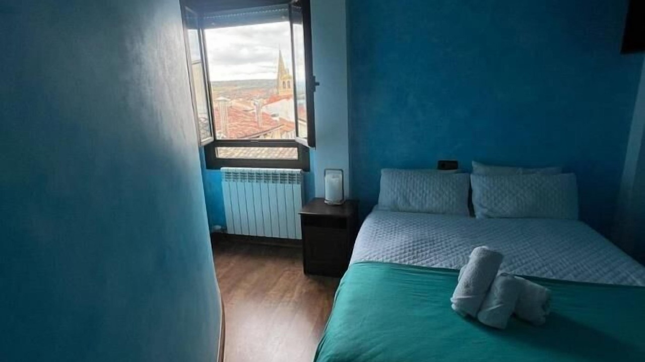 Photo of Bedroom in Logrono Historic Centre