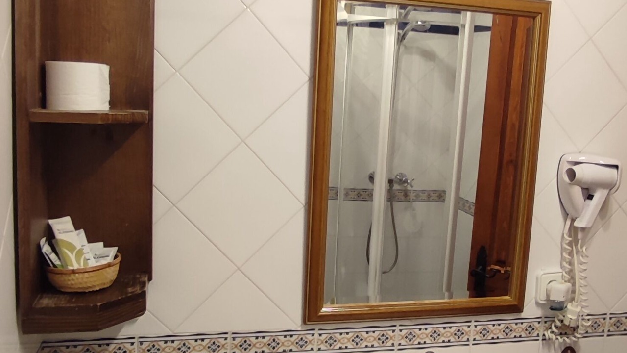 Photo of Bathroom in Torices
