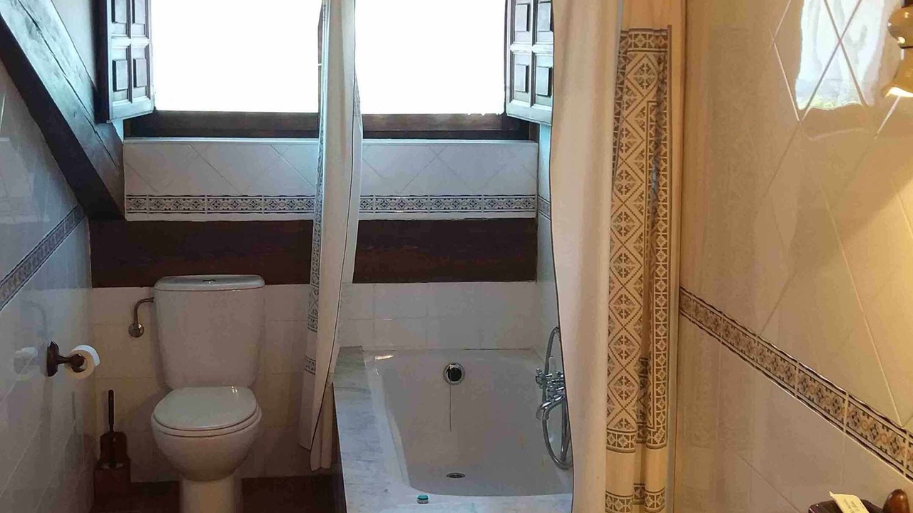 Photo of Bathroom in Torices