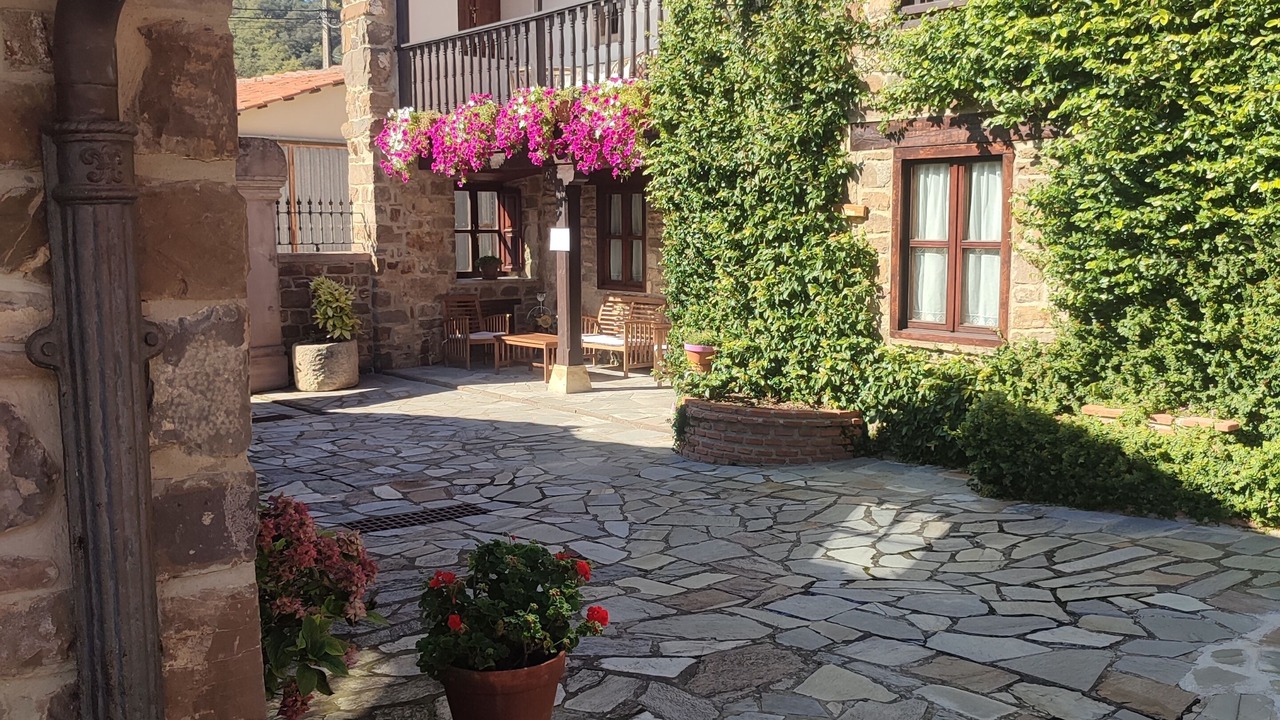 Photo of Outdoor in Torices
