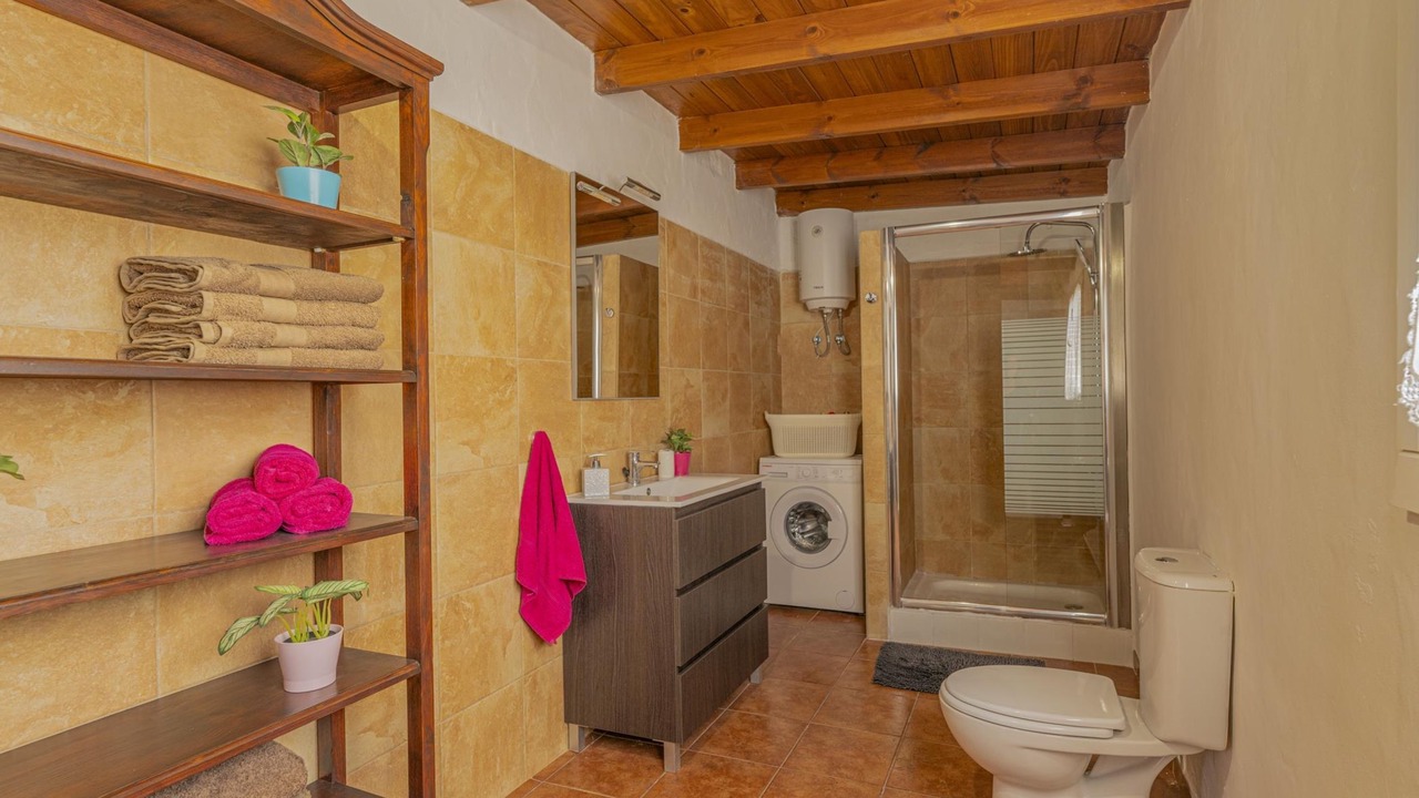 Photo of Bathroom in Puerto del Rosario