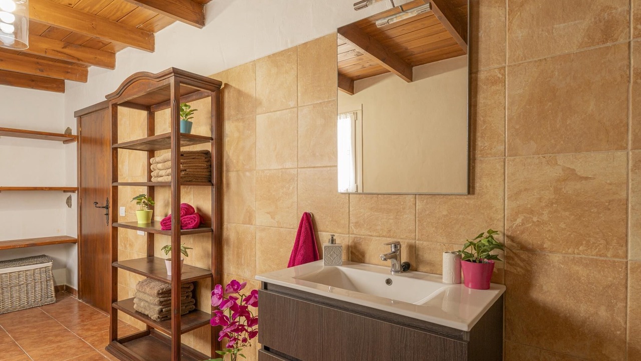 Photo of Bathroom in Puerto del Rosario