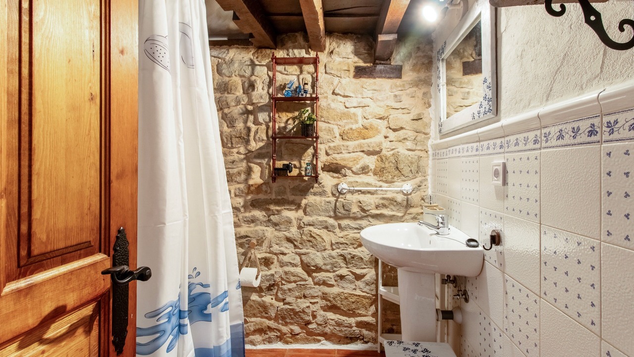 Photo of Bathroom in Reocin de los Molinos