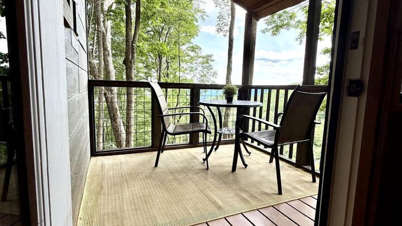 Photo of Patio Balcony in Laurel Ridge