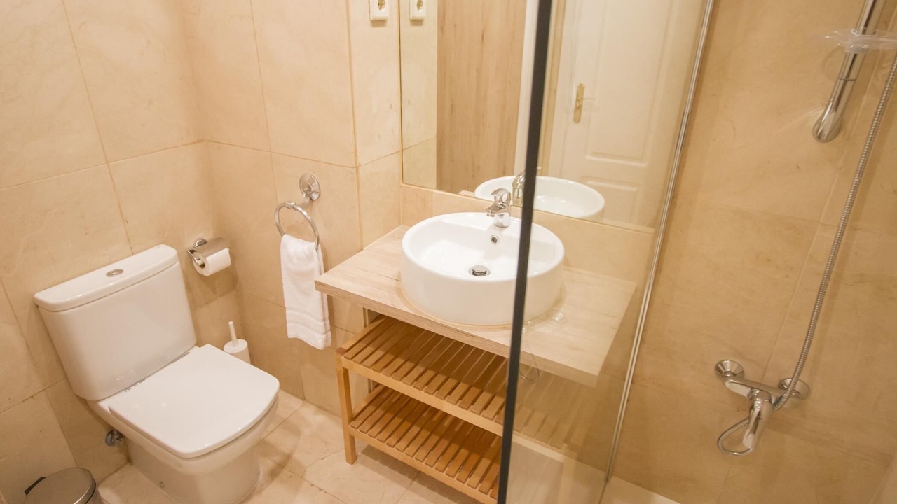 Photo of Bathroom in Atocha