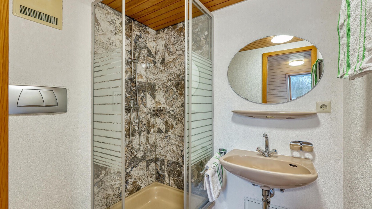 Photo of Bathroom in Oberweissenbrunn