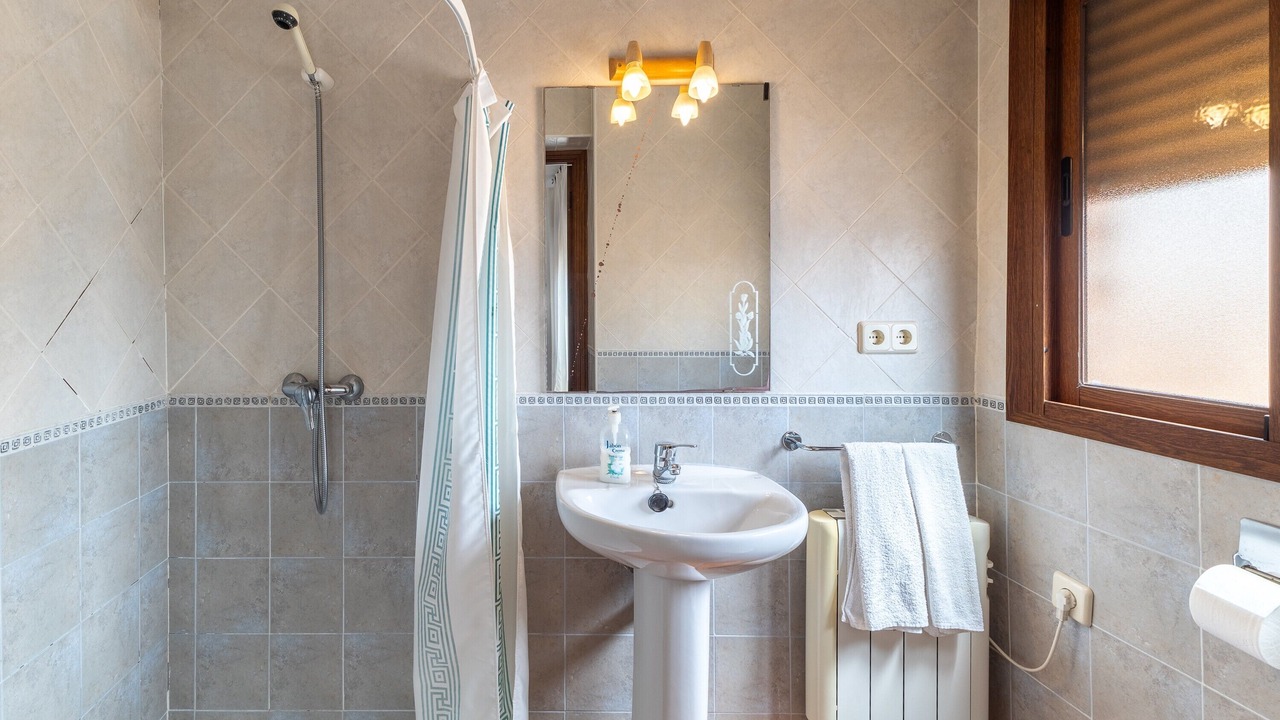 Photo of Bathroom in Valdelaguna