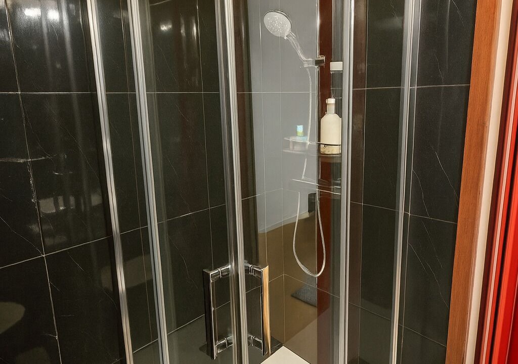 Photo of Bathroom in Alfornelos