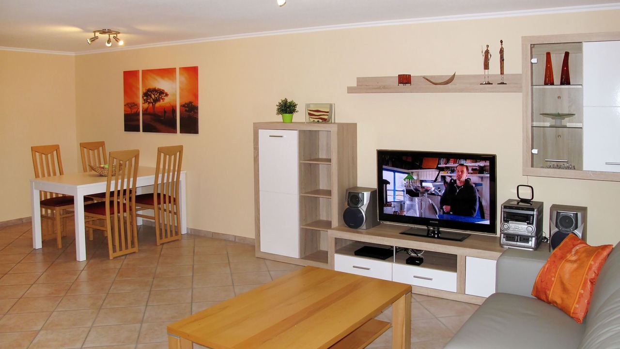 Photo of Livingroom in March