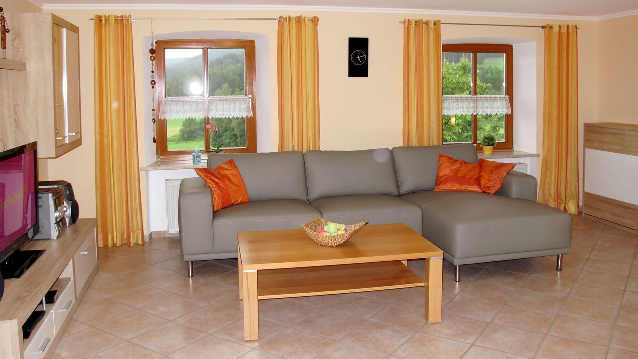 Photo of Livingroom in March