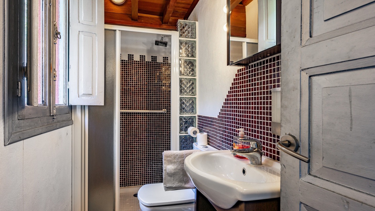 Photo of Bathroom in Meruja