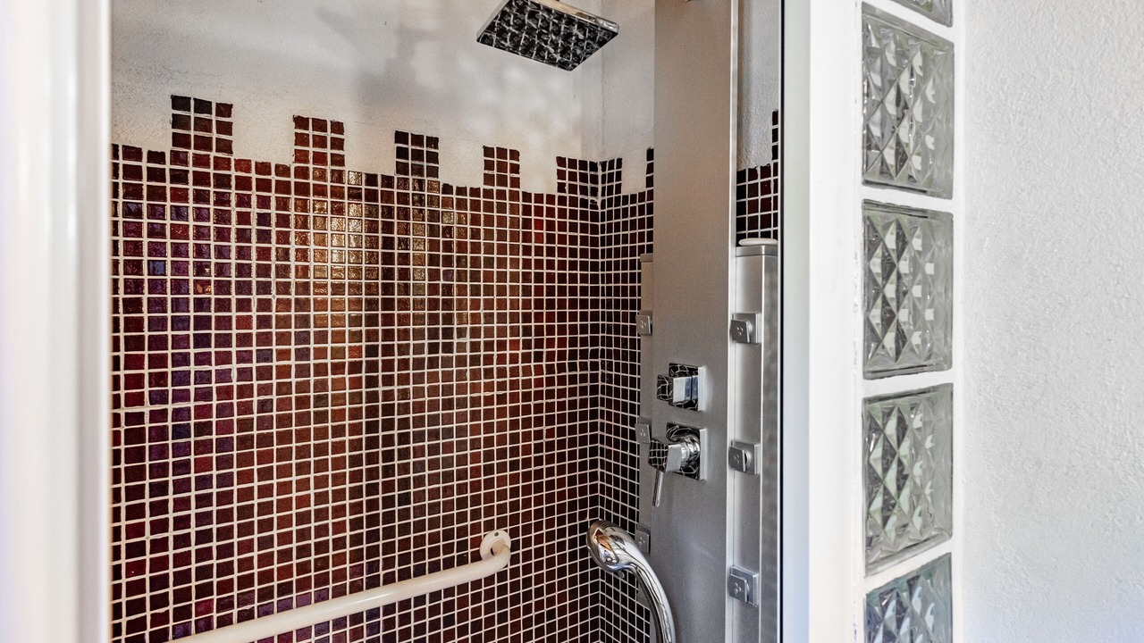 Photo of Bathroom in Meruja