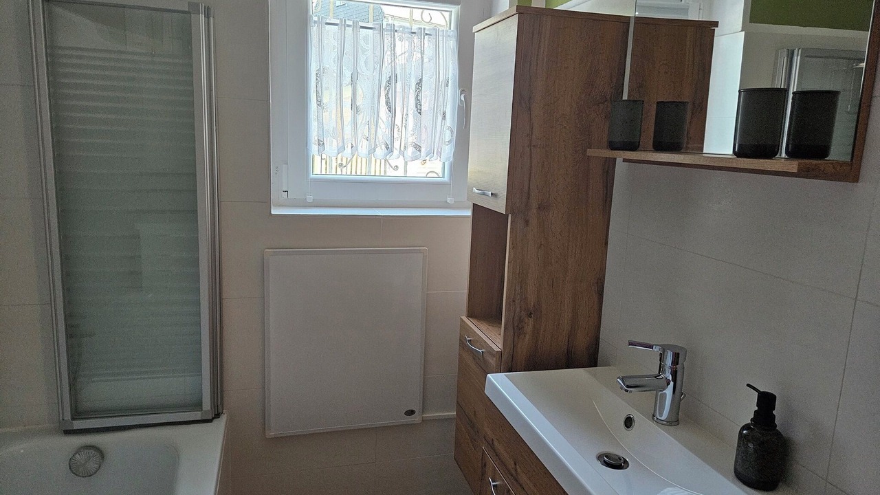Photo of Bathroom in Roeslau