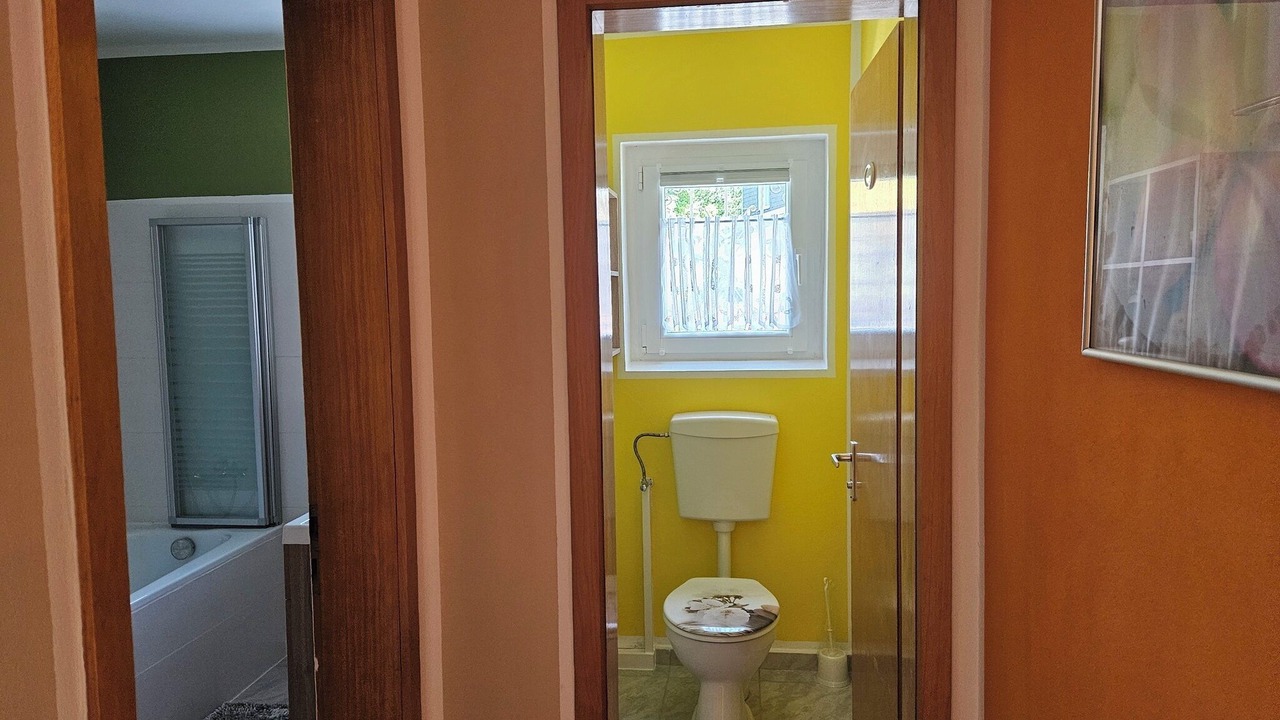 Photo of Bathroom in Roeslau