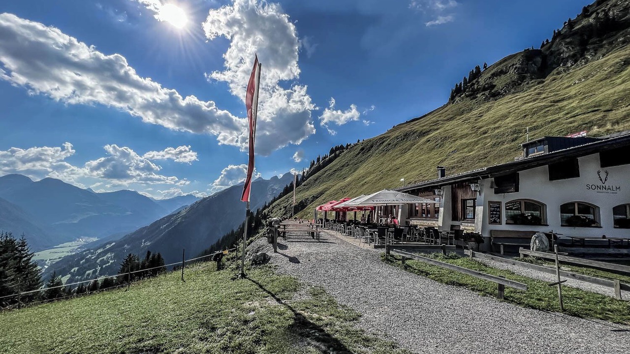Photo of Outdoor in Bach