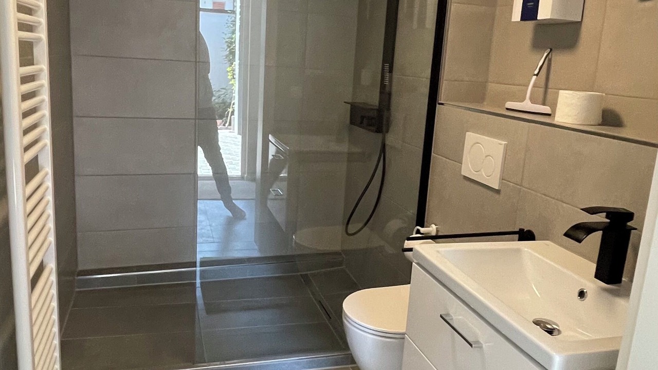 Photo of Bathroom in Laar