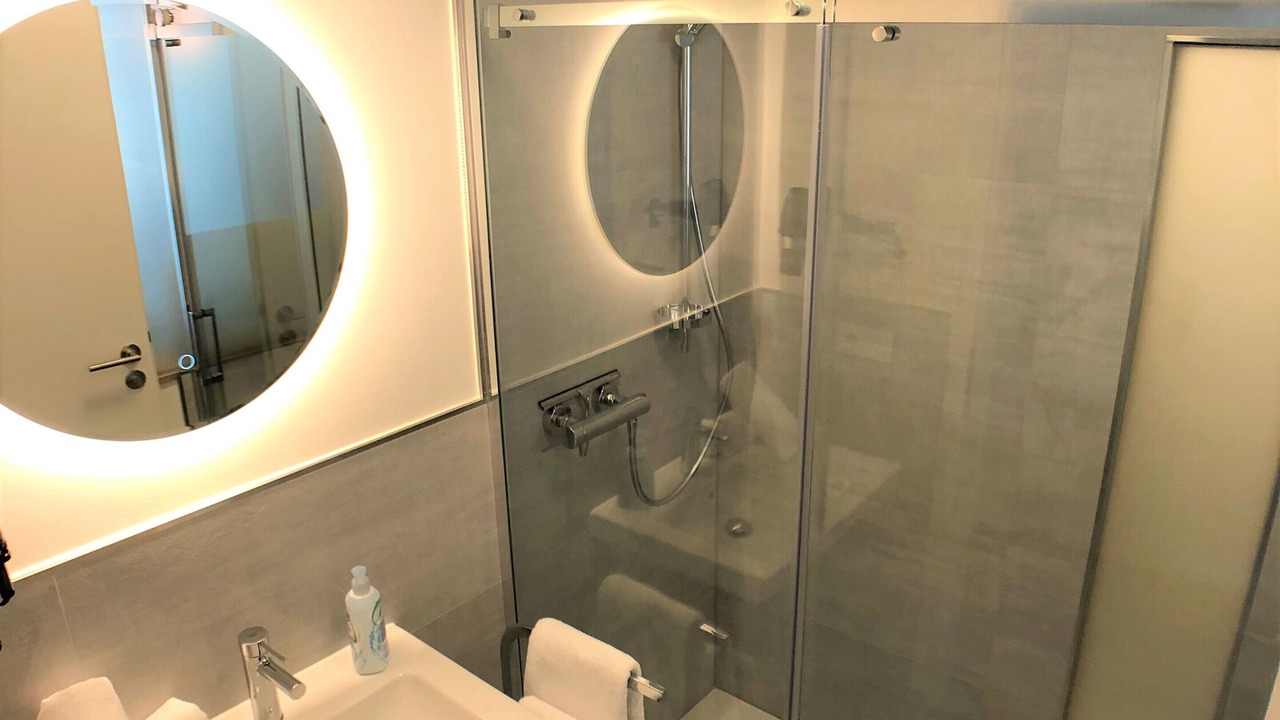 Photo of Bathroom in Neutor