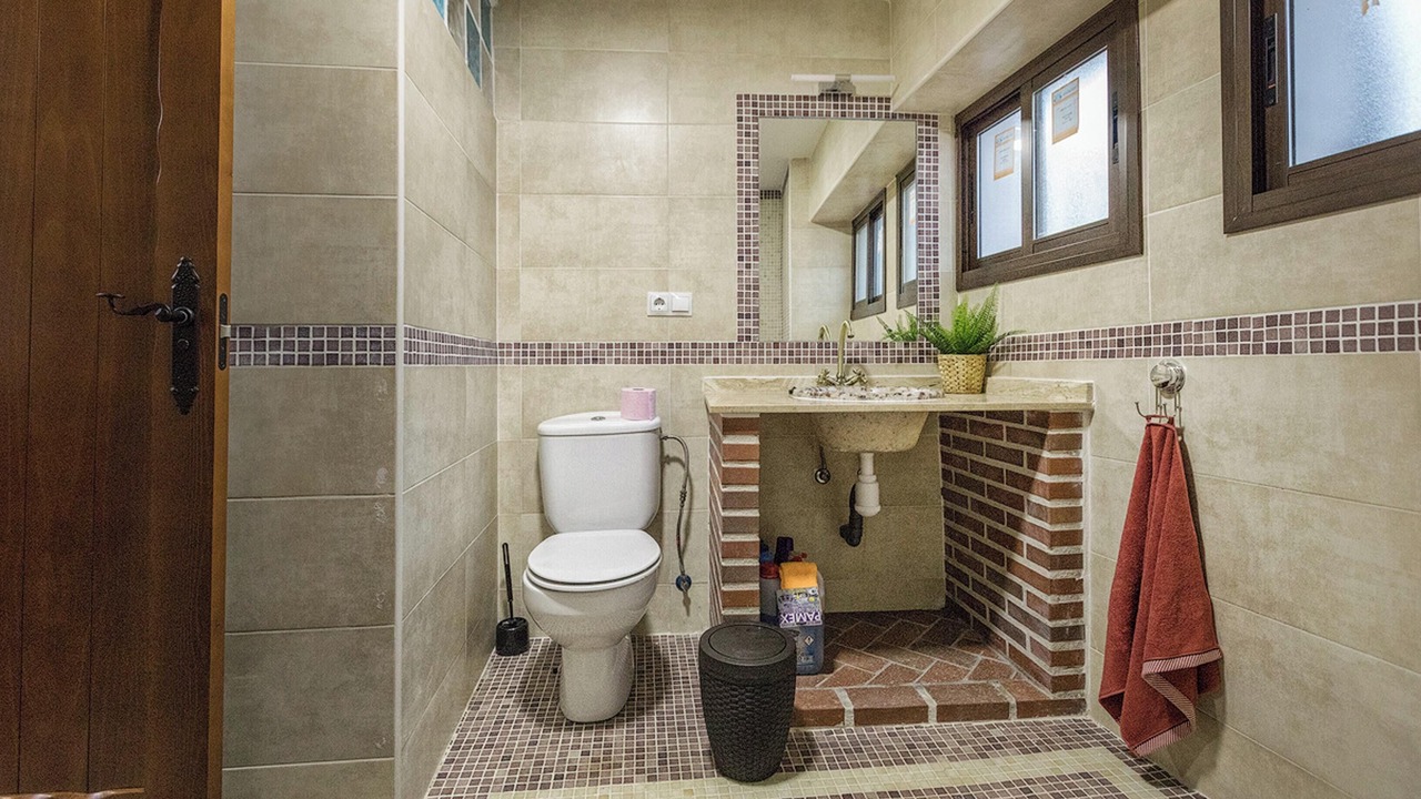 Photo of Bathroom in Mondron