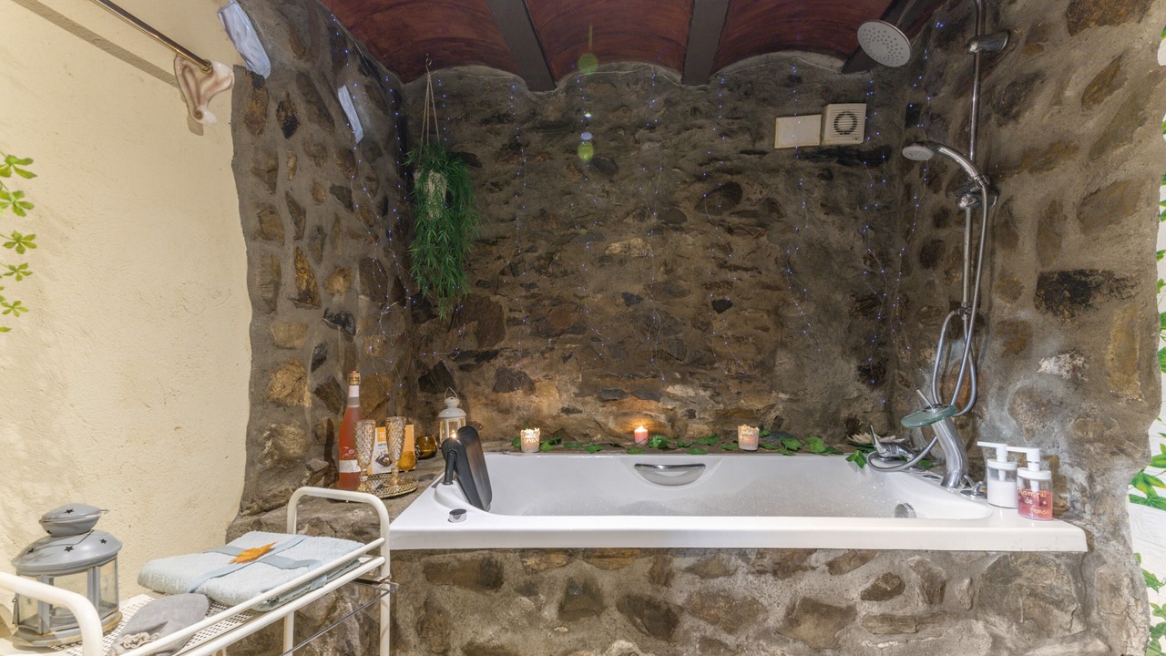 Photo of Bathroom in Arroyomolinos de Leon