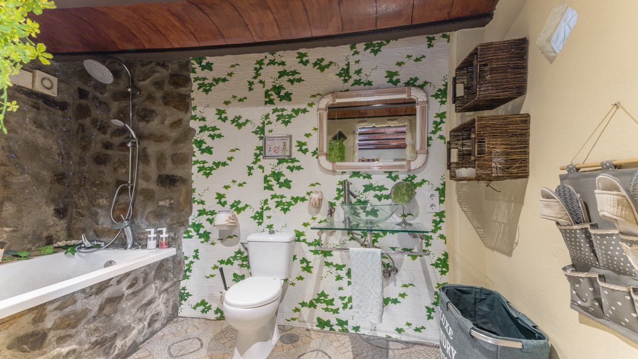 Photo of Bathroom in Arroyomolinos de Leon