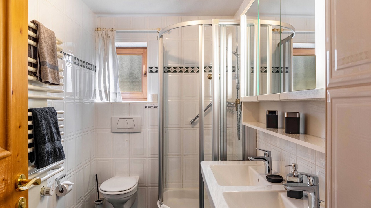Photo of Bathroom in Obergrainau