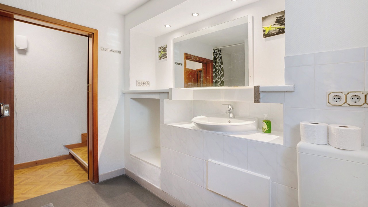 Photo of Bathroom in Munchen District