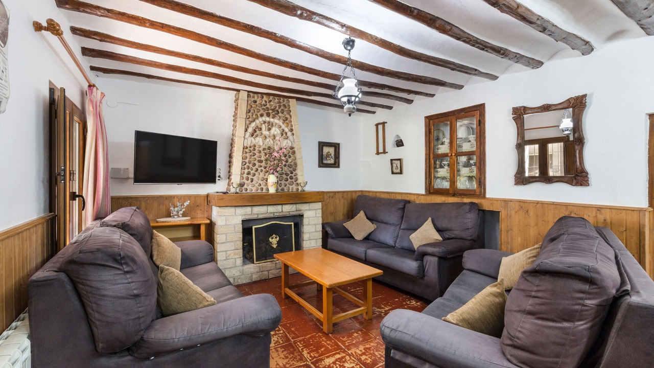 Photo of Livingroom in Mazuza
