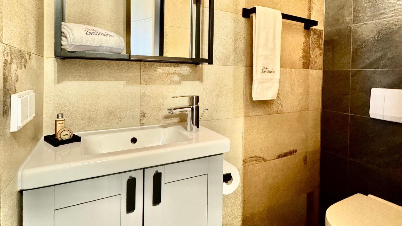 Photo of Bathroom in Zandt